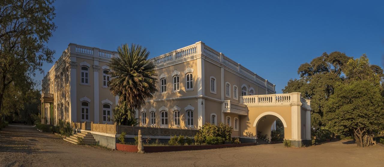 Hôtel Royal Oasis à Wankaner Extérieur photo