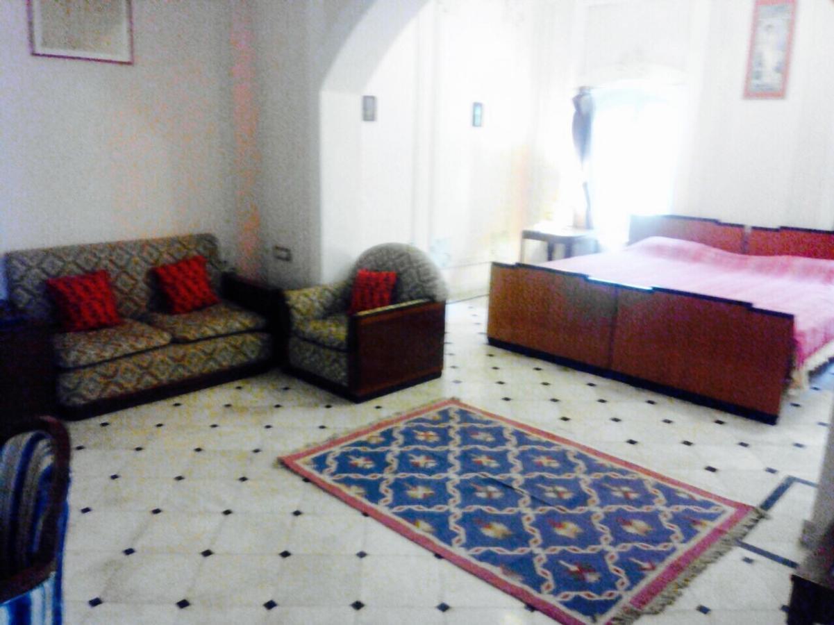 Hôtel Royal Oasis à Wankaner Extérieur photo